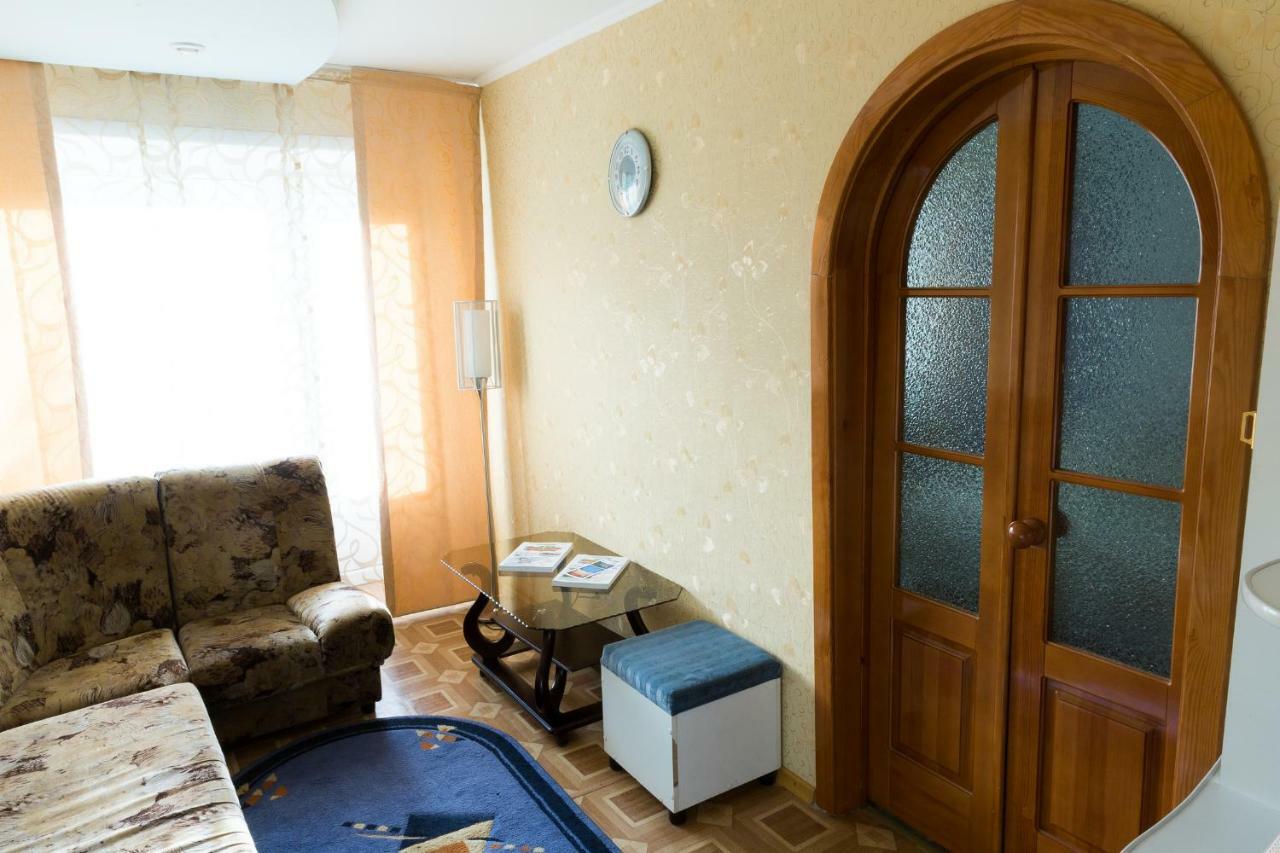 Tourist Hotel Uszty-Kamenogorszk Kültér fotó