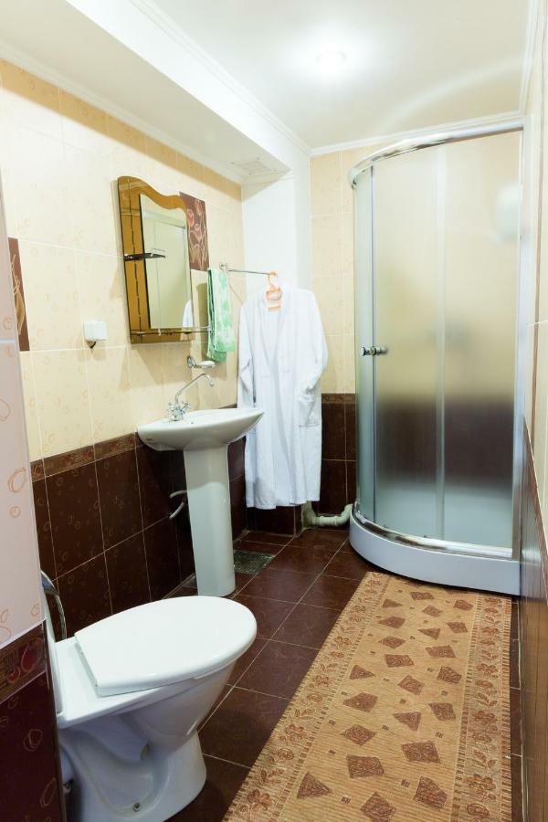 Tourist Hotel Uszty-Kamenogorszk Kültér fotó
