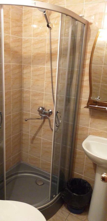 Tourist Hotel Uszty-Kamenogorszk Szoba fotó
