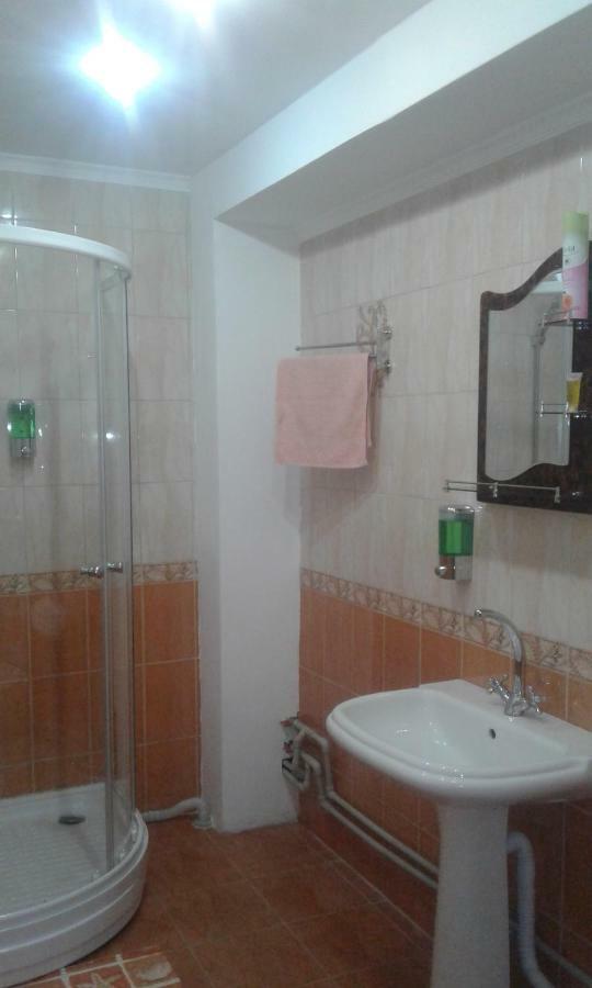 Tourist Hotel Uszty-Kamenogorszk Kültér fotó